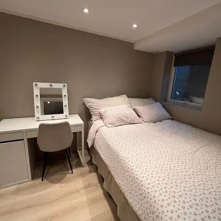 Helt Hus Leies Ut Under Skivm 25 Apartment *